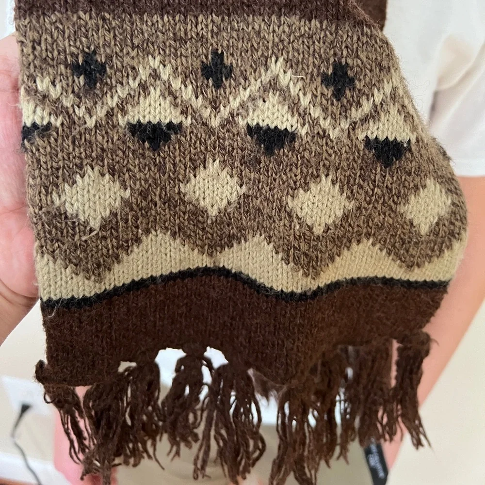 Faded Glory brown scarf for boys/men